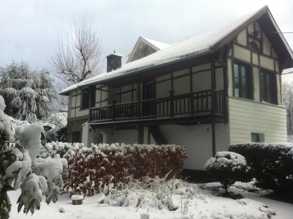 Holiday Home "Les Ancolies " Gite Citadin Spa Exterior foto